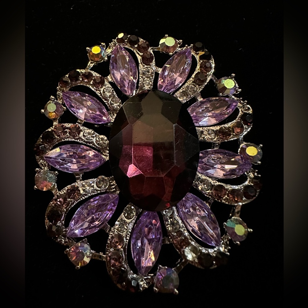 Elegant Purple Gemstone Brooch